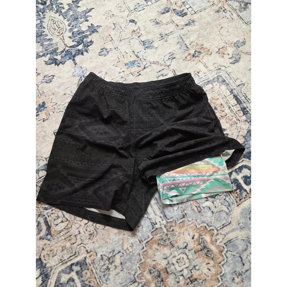 Chubbies Small Black Grey Aztec 5.5